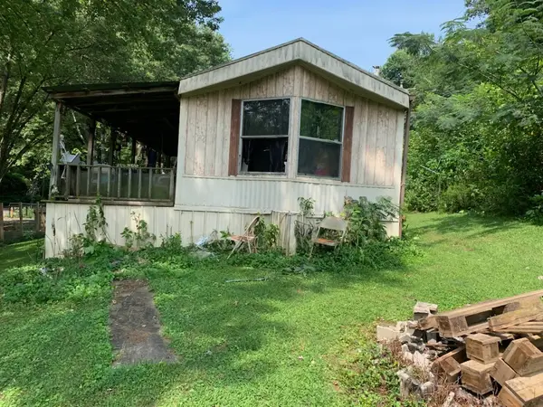80 Free Hill Rd, Celina, TN 38551