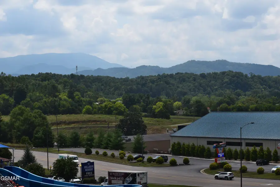225 Collier Drive #1516, Sevierville, TN 37862 - #3
