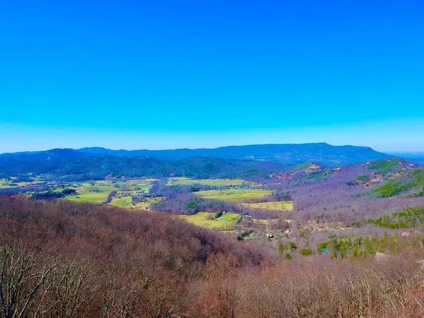 3 Ravens Den Way, Sevierville, TN 37862
