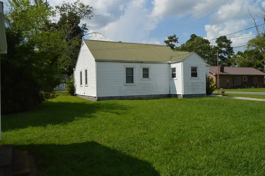 601 Johnson St, Manchester, TN 37355 - #2