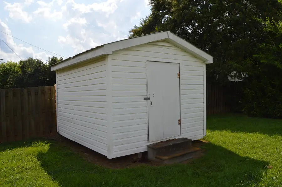 601 Johnson St, Manchester, TN 37355 - #3