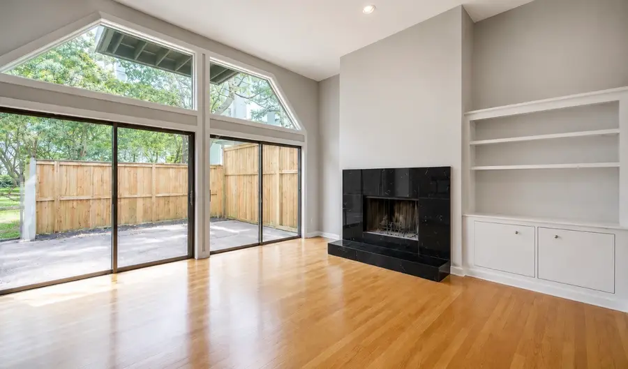 120 Hampton Pl, Nashville, TN 37215 - #2