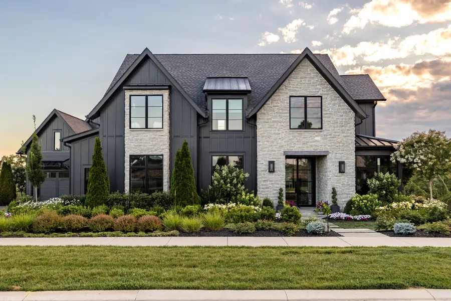 9129 Sawtooth Ln, College Grove, TN 37046 - #2