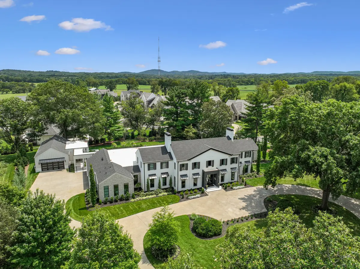 7004 Crews Ln, Brentwood, TN 37027 - #1