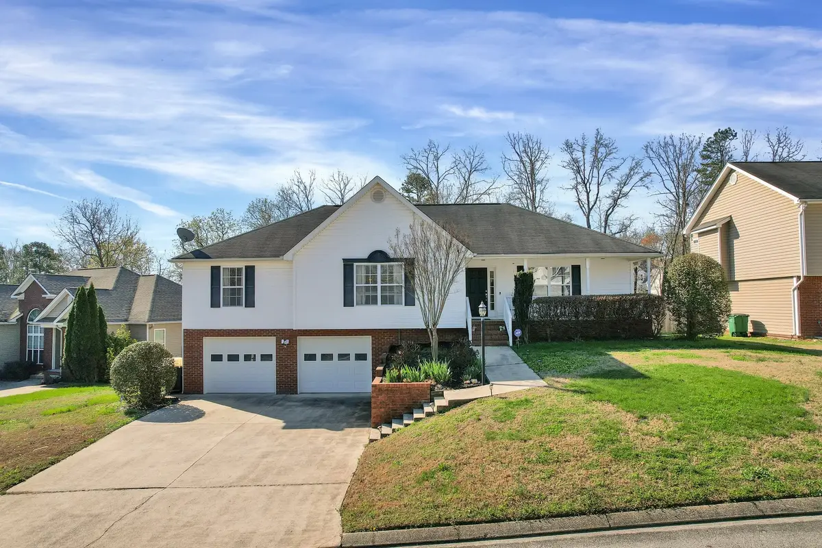 6082 Wardwell Dr, Ooltewah, TN 37363 - #1