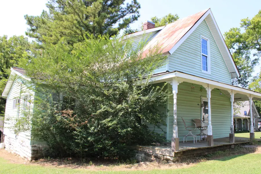 435 W Woodring St, Pulaski, TN 38478 - #3