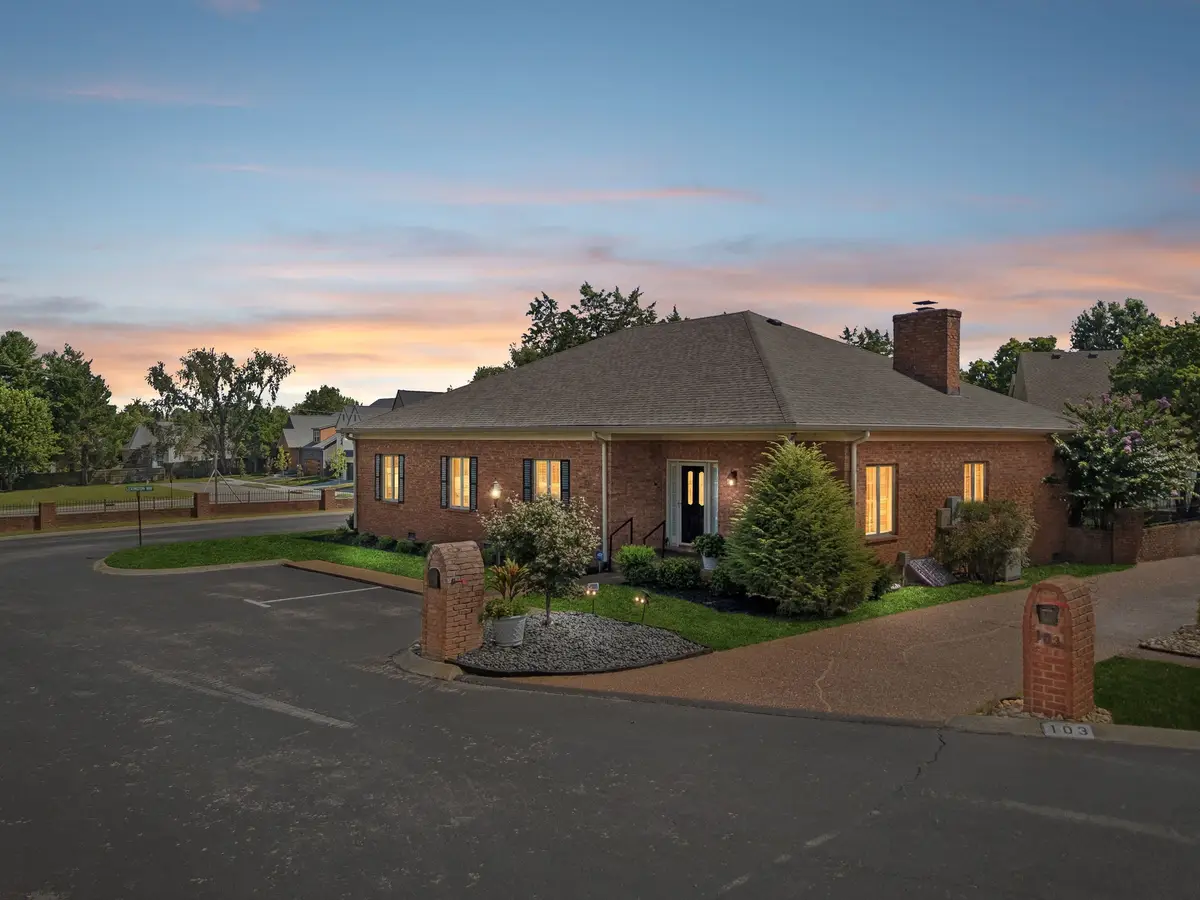 101 Keeneland Dr, Hermitage, TN 37076 - #1