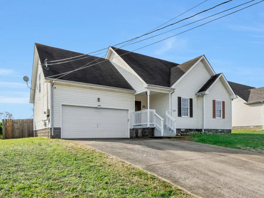 218 Senator Dr, Clarksville, TN 37042 - #2