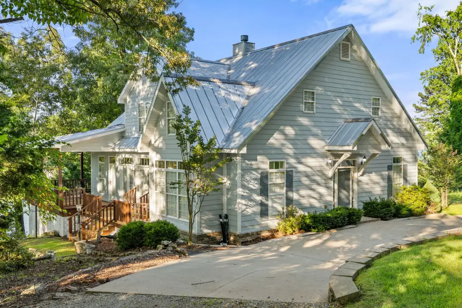 395 Bennett Way, Florence, AL 35634 - #2