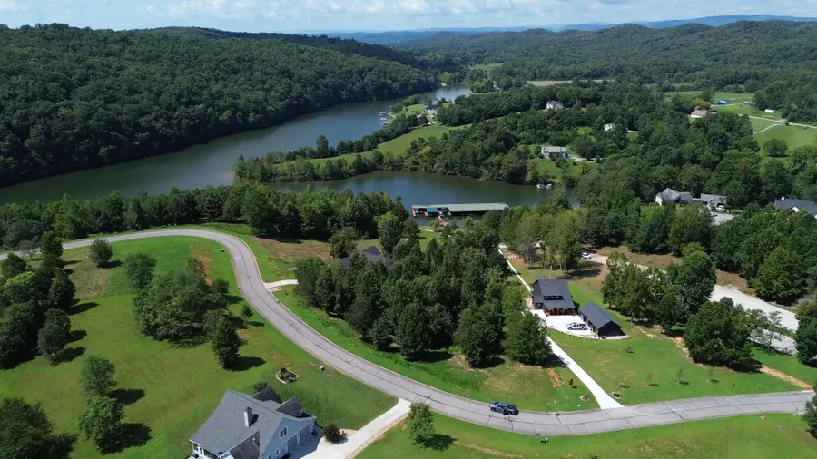 1 Serenity Dr, Harriman, TN 37748 - #2