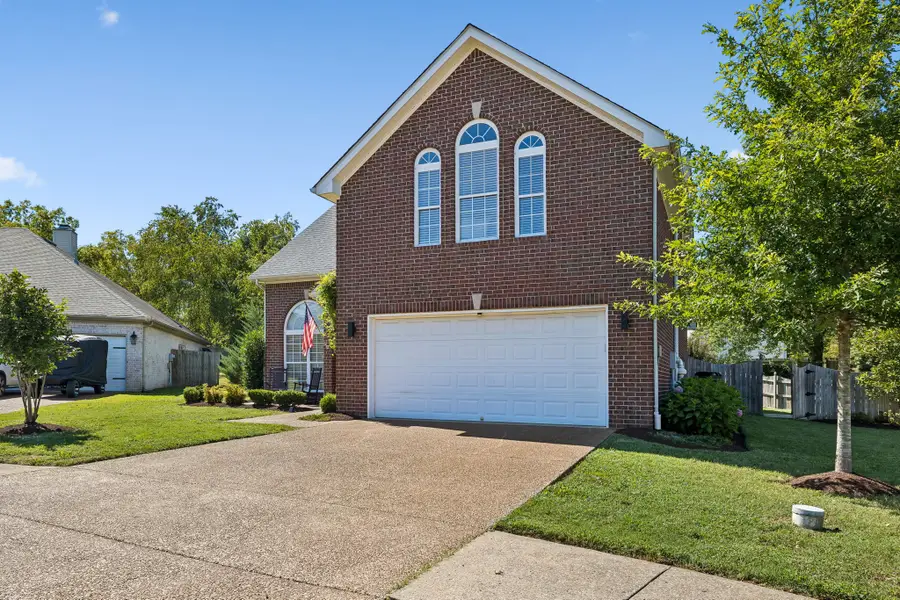 610 Dunbrooke Ct, Franklin, TN 37064 - #2
