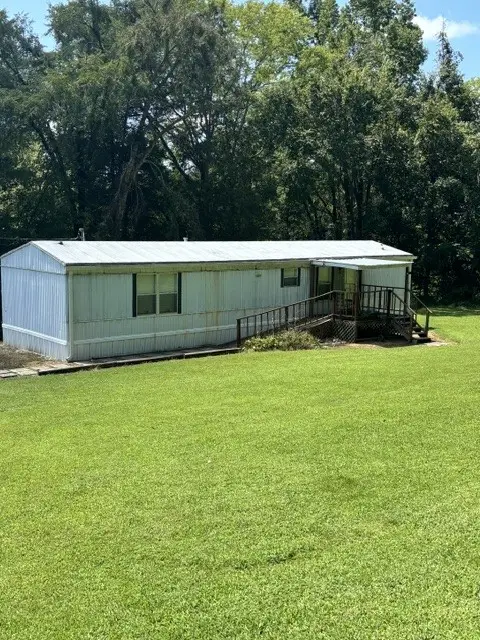 517 W Little Richland Rd, Waverly, TN 37185 - #2