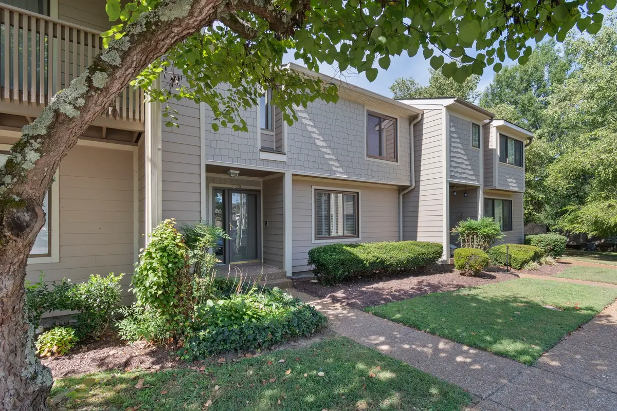 529 Belle Pointe Ct, Nashville, TN 37221 - #1