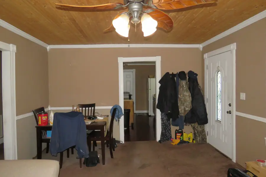 352 N Spring St, Sparta, TN 38583 - #3