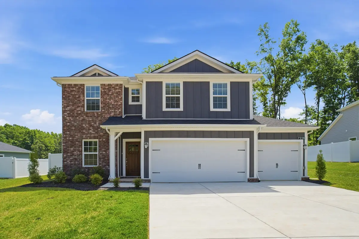 7228 Fairlawn Dr, Fairview, TN 37062 - #1