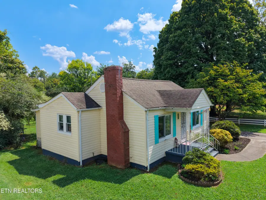 946 E Moody Avenue, Knoxville, TN 37920 - #3