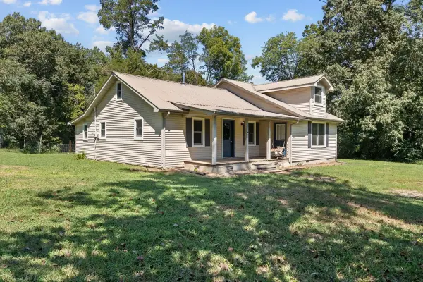 6371 Hassell Creek Rd, Lyles, TN 37098
