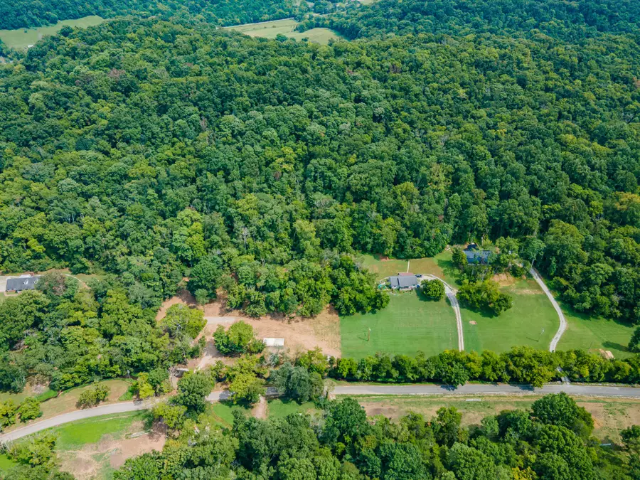 5049 Miller Lake Rd, Culleoka, TN 38451 - #2
