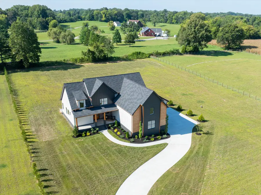 6447 Hopewell Rd, Springfield, TN 37172 - #3