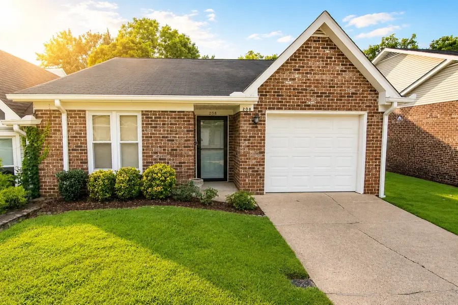 208 Myhr Grn, Nashville, TN 37221 - #2