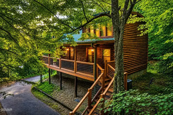 1908 Rhododendron Lane, Sevierville, TN 37876