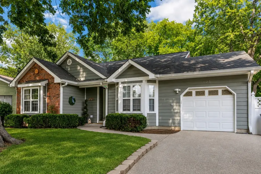 121 Agee Cir E, Hendersonville, TN 37075 - #2