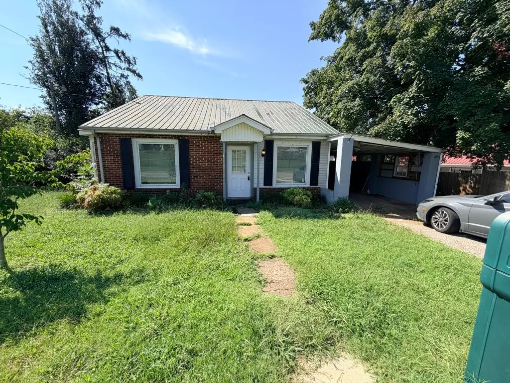 203 W Petty Ln, Winchester, TN 37398 - #1