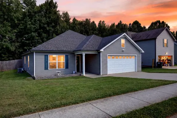 1388 Freedom Dr, Clarksville, TN 37042