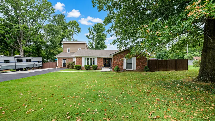 224 Glenn Ave, Gallatin, TN 37066 - #3