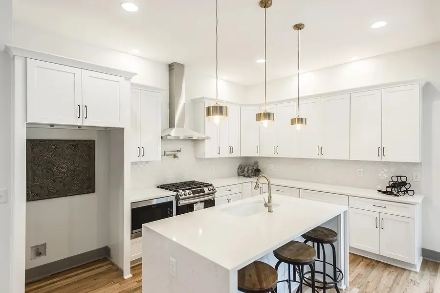 2216 Summitt Ave, Nashville, TN 37218 - #3