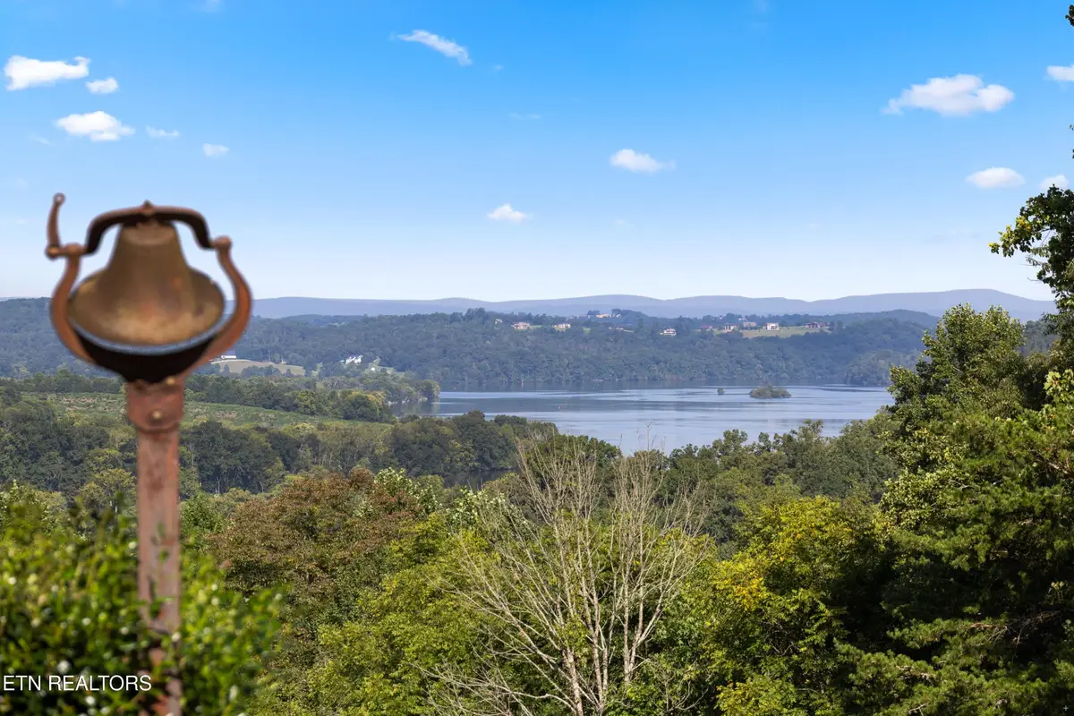 585 Little Dogwood Rd, Kingston, TN 37763 - #1
