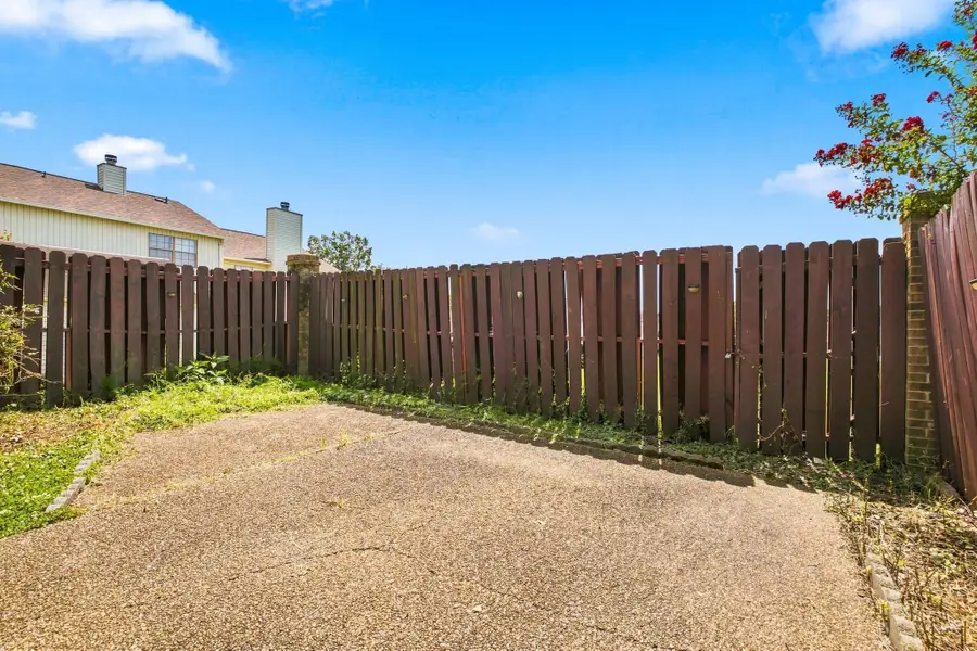 1040 Heritage Dr, Madison, TN 37115 - #2