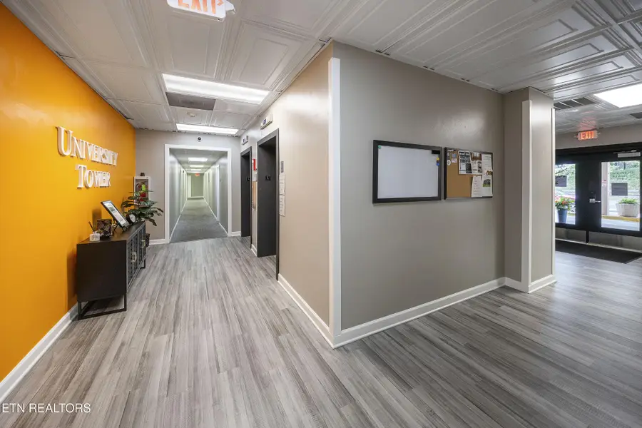 1700 Clinch Ave #411, Knoxville, TN 37916 - #2