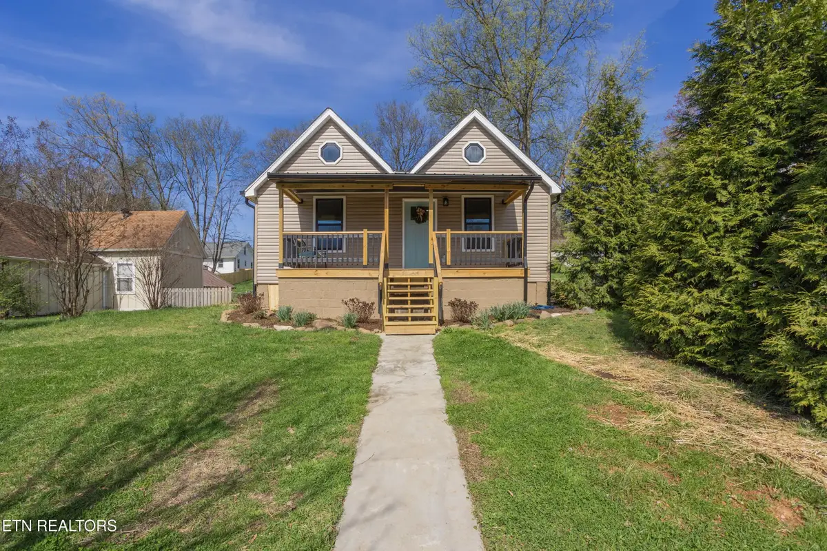 2317 E Glenwood Ave, Knoxville, TN 37917 - #1