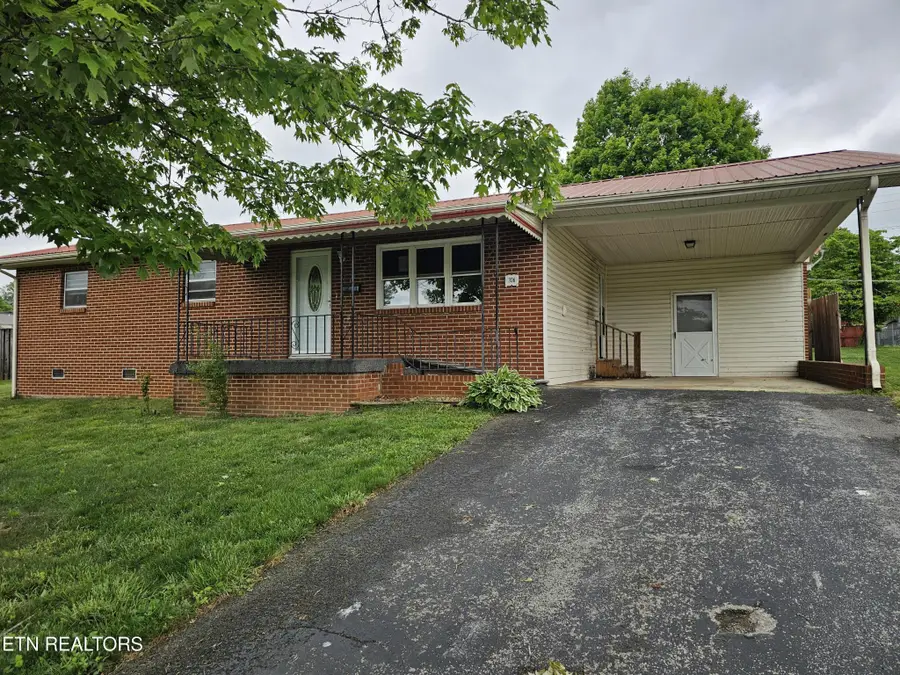306 Wilson Hurst St, Tazewell, TN 37879 - #2