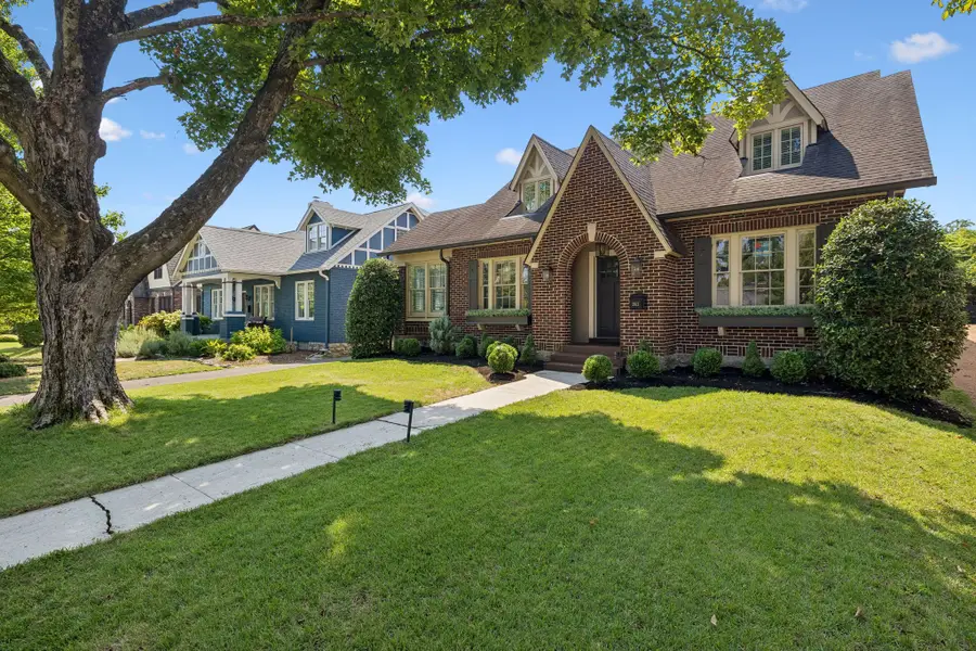2813 Acklen, Nashville, TN 37212 - #3