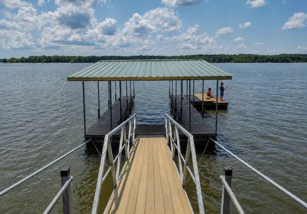 643 Wismer Rd, Camden, TN 38320