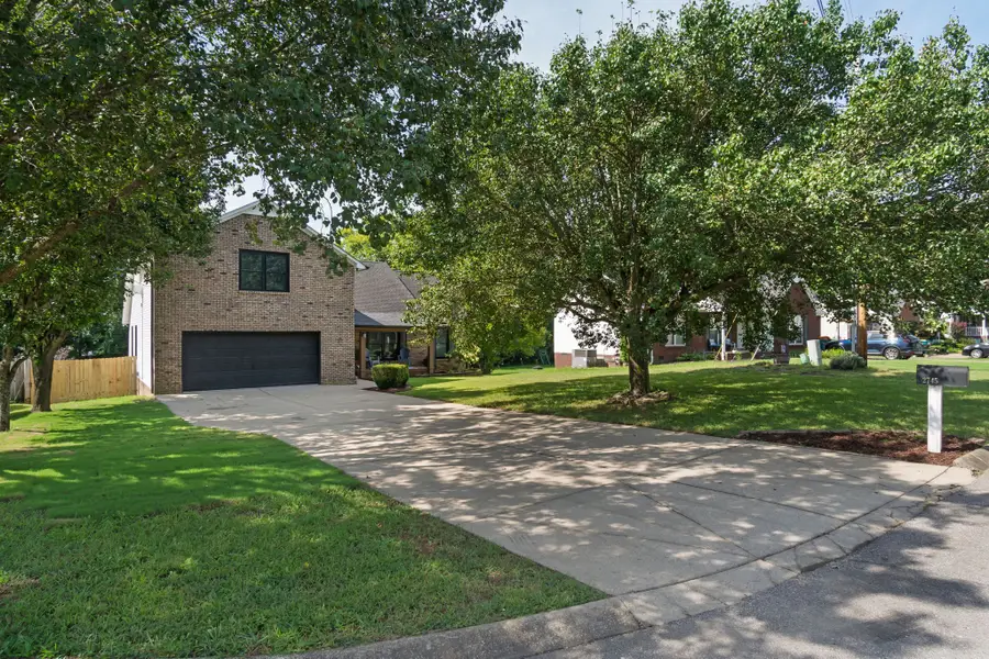 2745 Mollys Ct, Spring Hill, TN 37174 - #3
