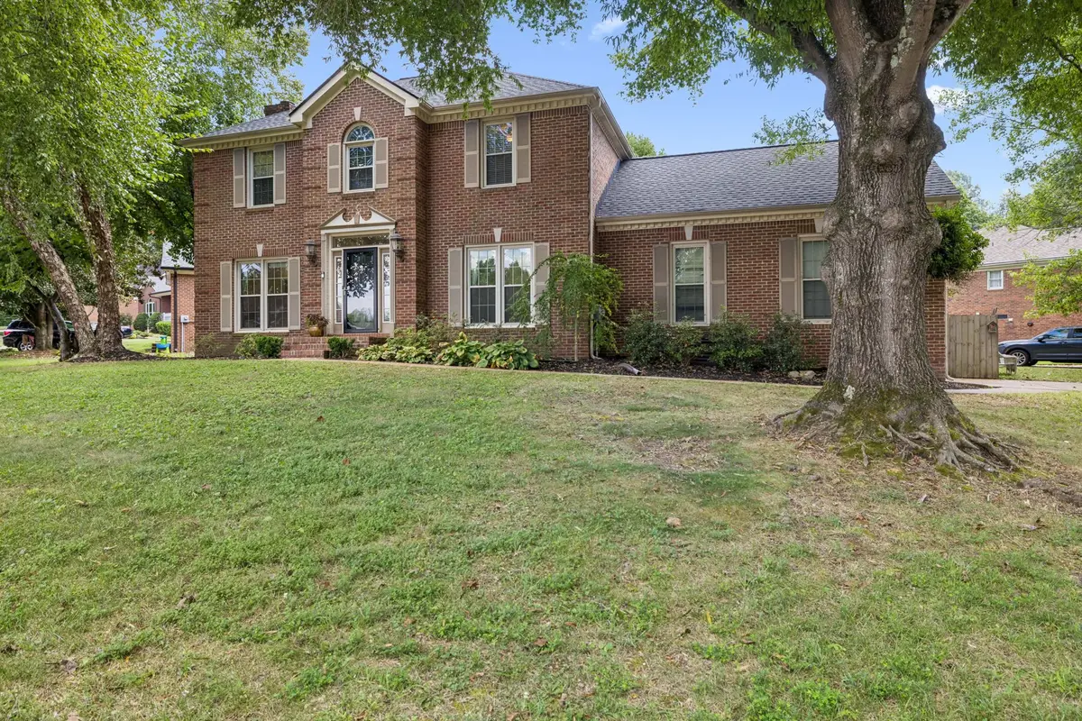 208 Heathersett Dr, Franklin, TN 37064 - #1