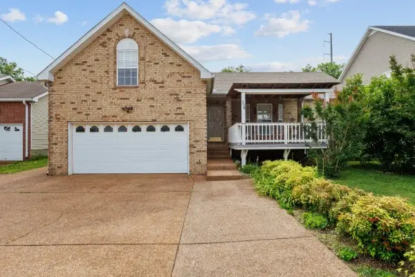 704 Shandale Dr, Madison, TN 37115 - #3