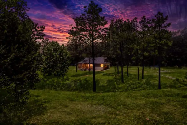 351 Katelyn Dr, Holladay, TN 38341