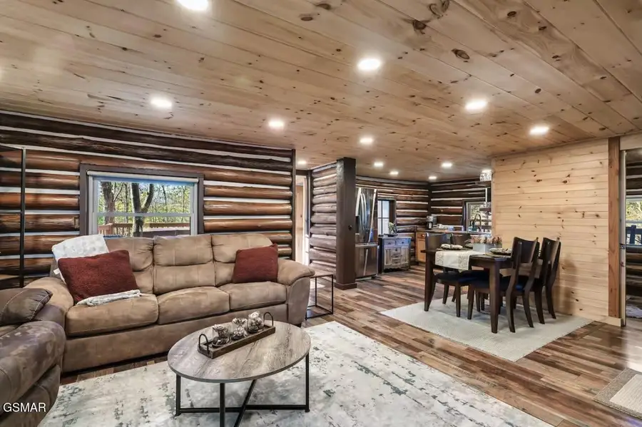 3847 Warden Branch Lane, Gatlinburg, TN 37738 - #3