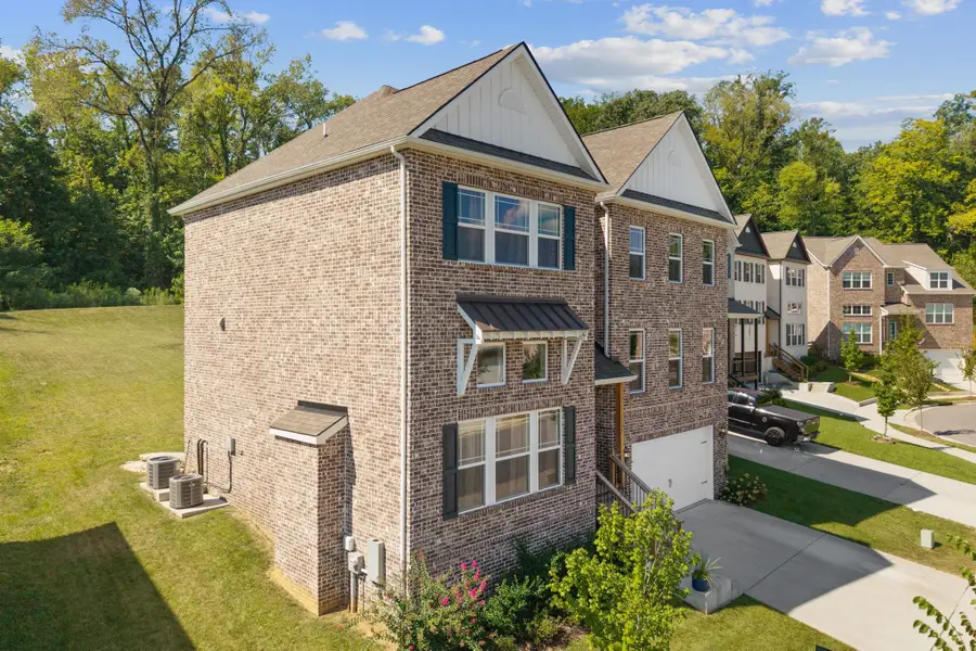 1121 Parklawn Dr, Nashville, TN 37211 - #2