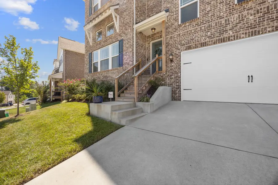 1121 Parklawn Dr, Nashville, TN 37211 - #3