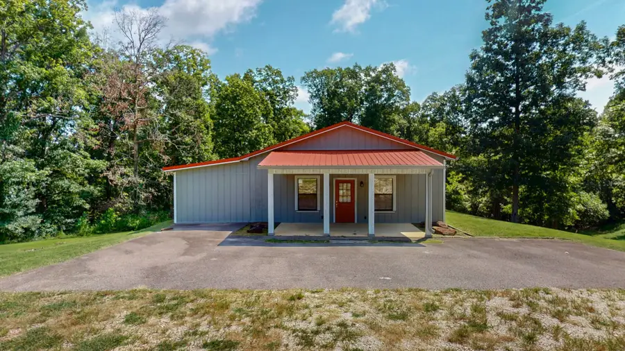 415 W Antioch Rd, Springville, TN 38256 - #2