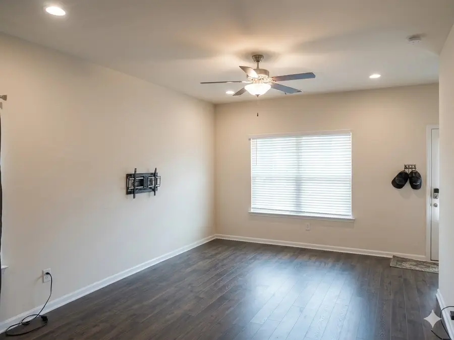 4053 Cody Dr, La Vergne, TN 37086 - #3