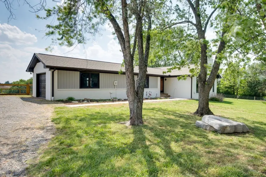 1071 Connie Dr, Gallatin, TN 37066 - #2