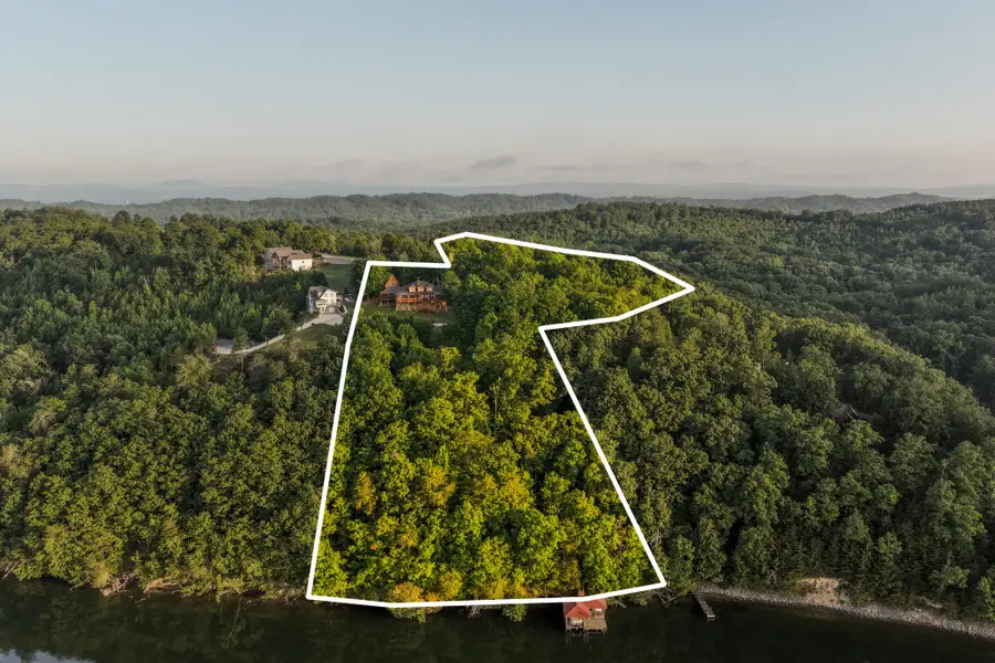 260 Lakeside Lodge Ln, Spring City, TN 37381 - #2