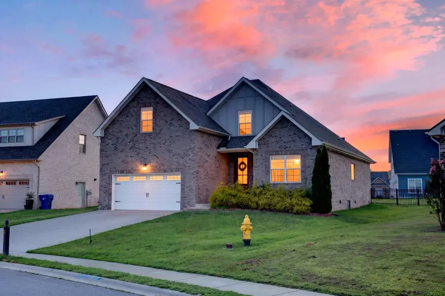 1082 Wittys Way, Clarksville, TN 37043 - #3