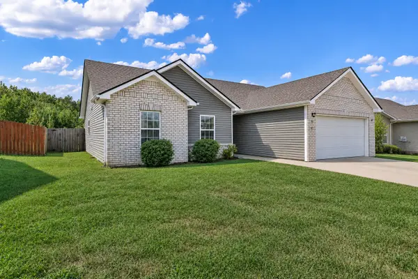 612 Hollow Crst, Clarksville, TN 37042